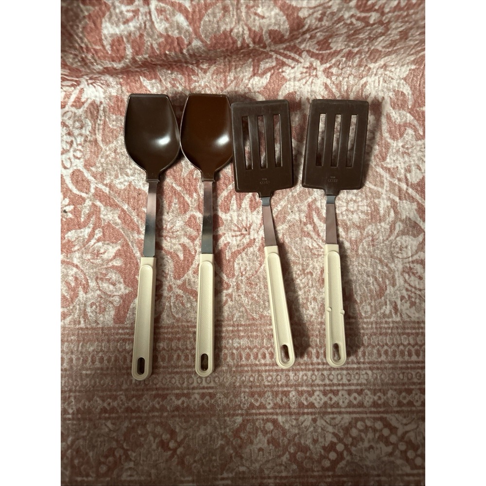 Ekco Brown Slotted Spatulas And Spoons With Almond Handles Set Of 4